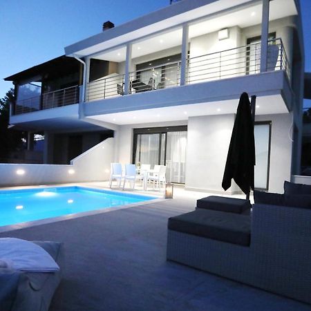 Heaven Horizon Villa Karianí Eksteriør billede